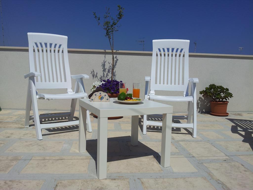 Dimora Delle Rondini Bed and Breakfast Polignano a Mare Buitenkant foto